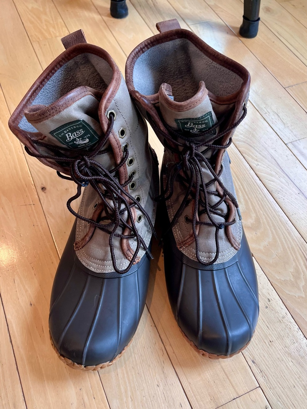 Bass Men’s Sz 12M Duck Boots in Brown and Tan